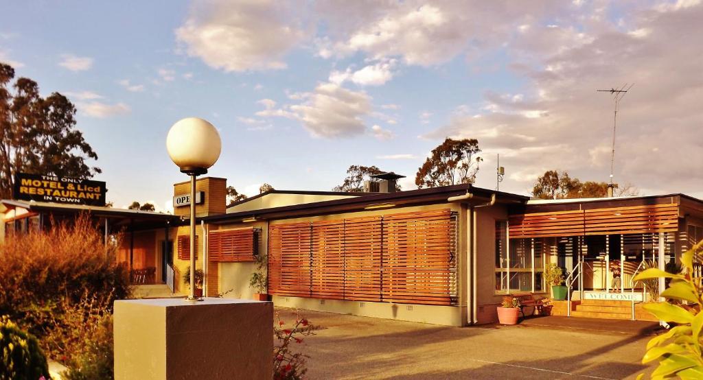 High Street Motor Inn Stanthorpe Exterior photo